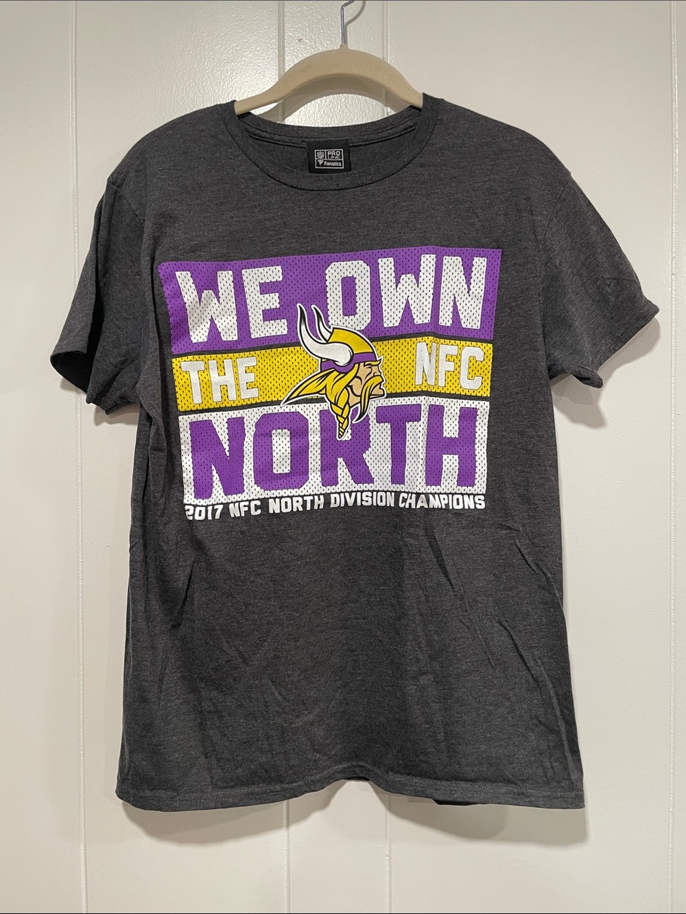 Minnesota Vikings Graphic T-Shirt